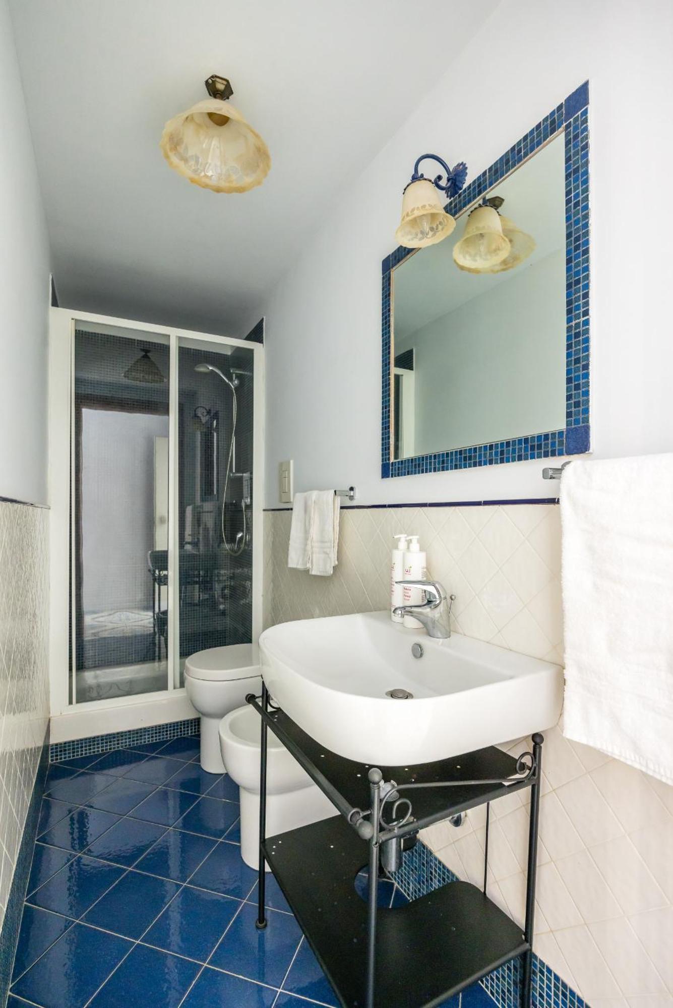 Leticia'S Apartment By Wonderful Italy Napoli Dış mekan fotoğraf