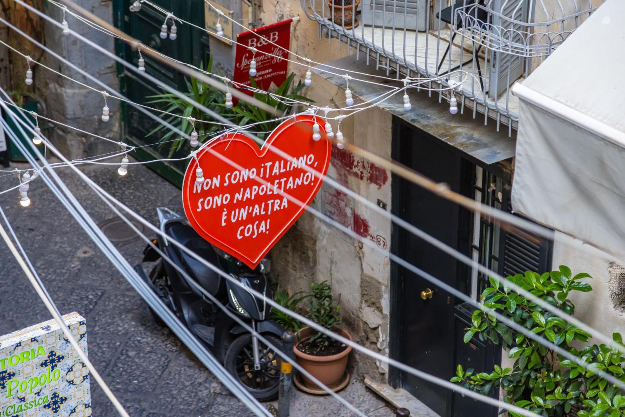 Leticia'S Apartment By Wonderful Italy Napoli Dış mekan fotoğraf